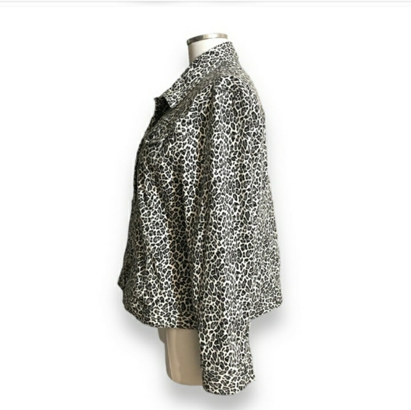 RUBY RD Grey Black Leopard Print Button Front Stretch Denim Jacket EUC! - Picture 4 of 9